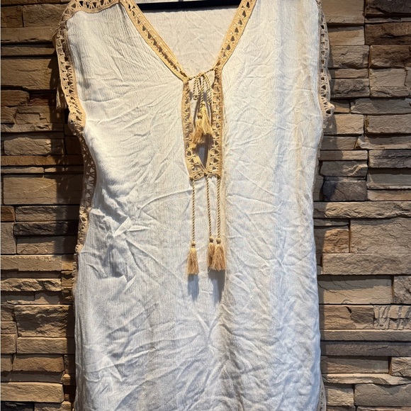 Surf Gypsy White and Tan Coverup - Picture 1 of 4